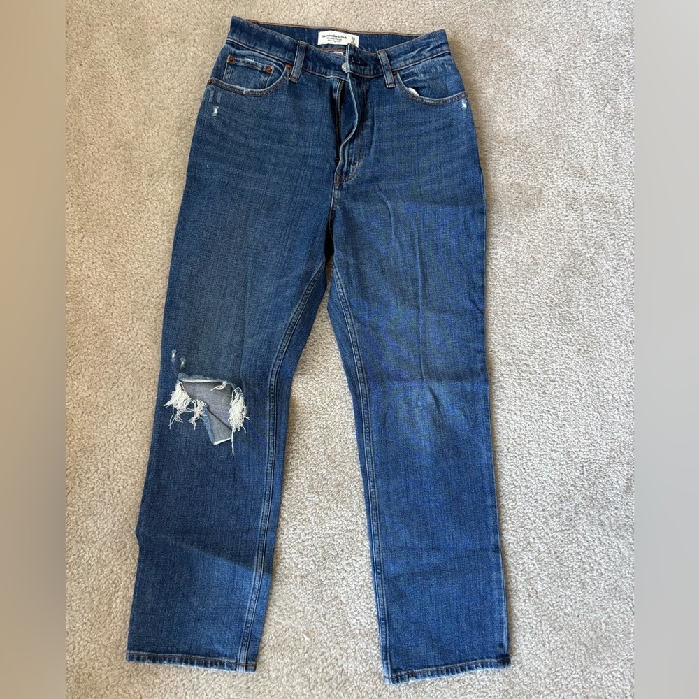 Abercrombie & Fitch Ankle Straight Distressed Curvy Jeans